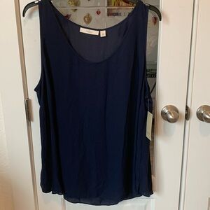 Senior navy shell is plus size and flowy!